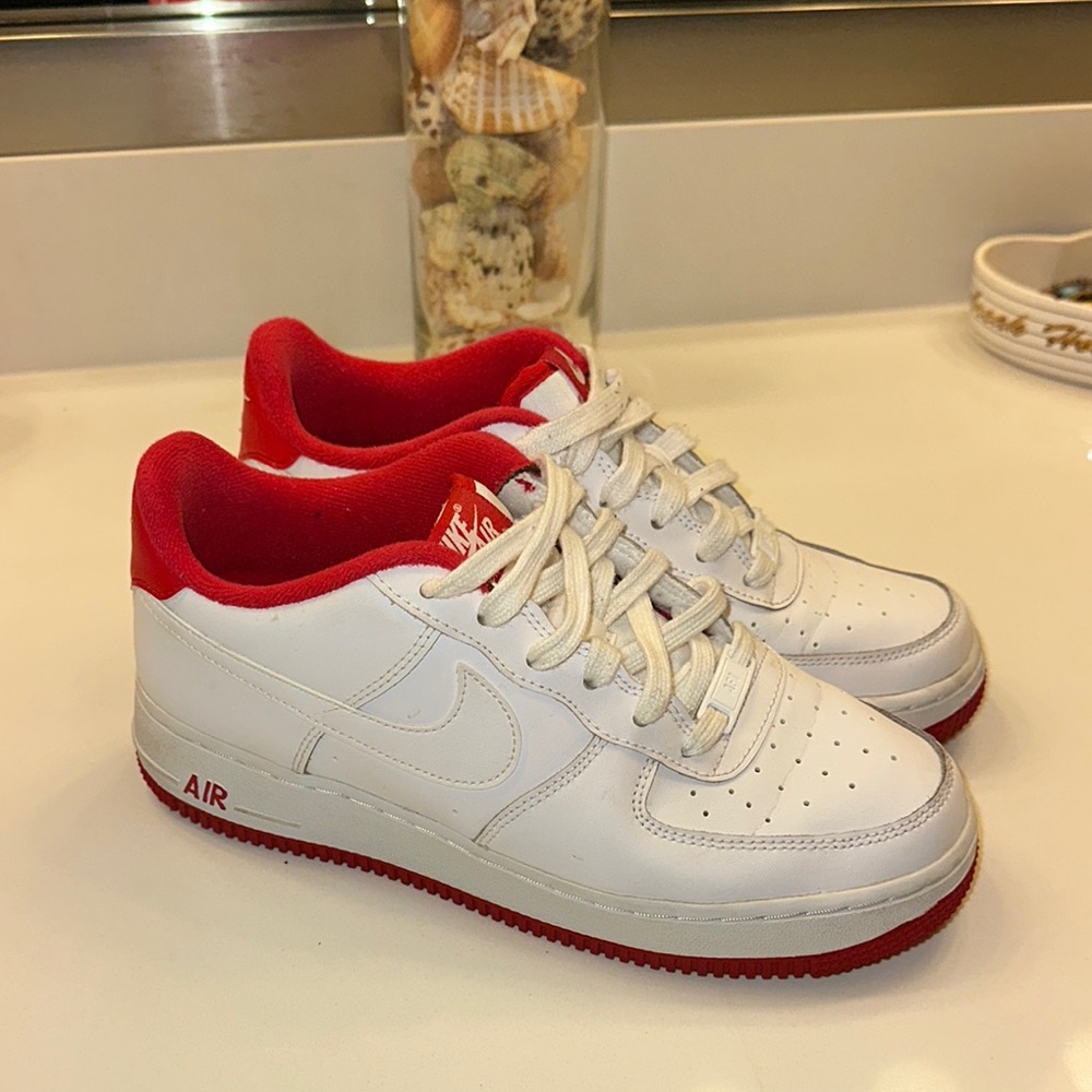 Nike White and Red Air Sneakers (Women’s 8)